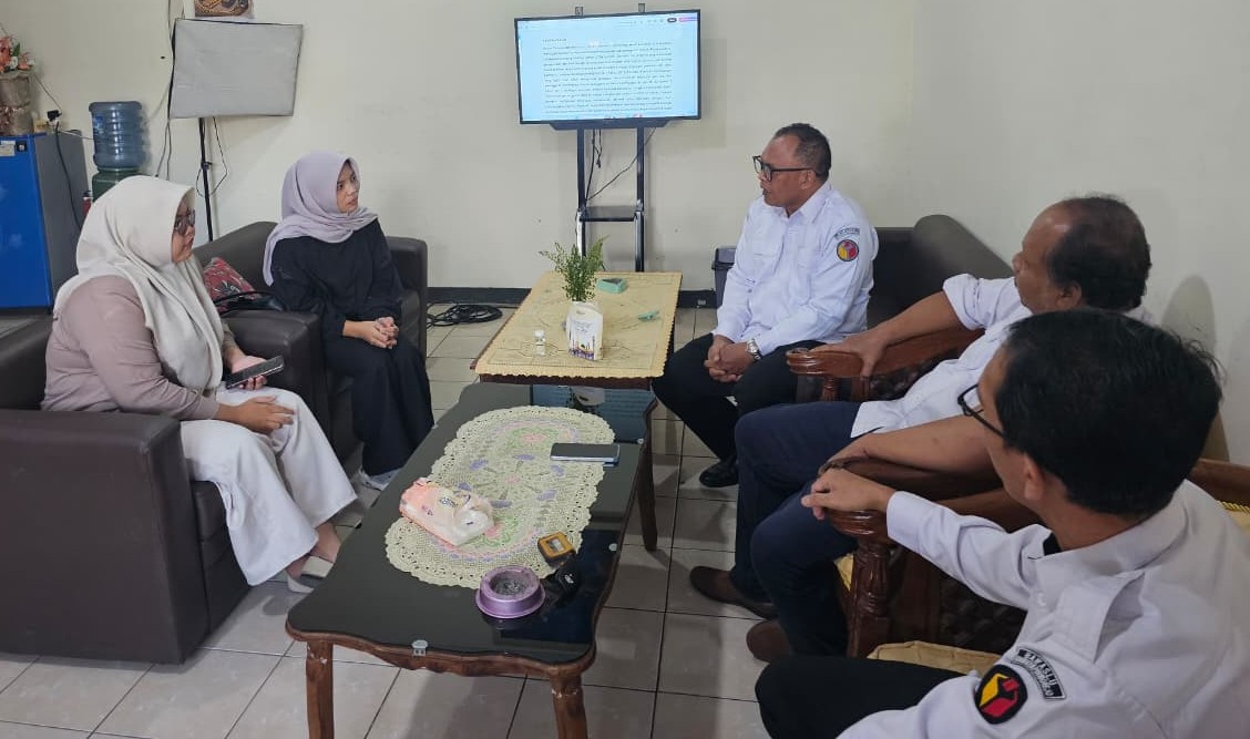 DEBAT UMP