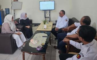 DEBAT UMP